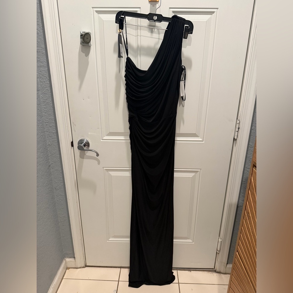 TADASHI SHOJI black dress gown sz m